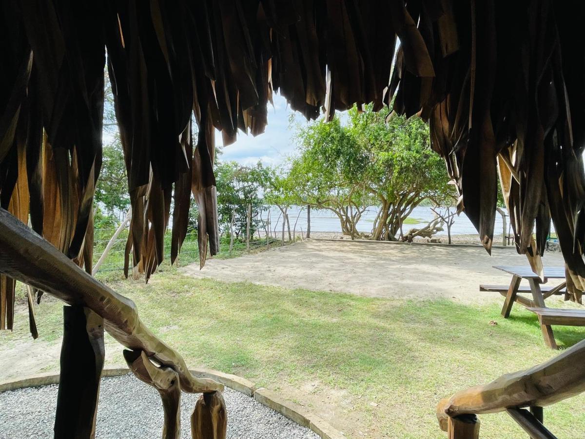 Yala Lake View Cabanas Tissamaharama Ngoại thất bức ảnh