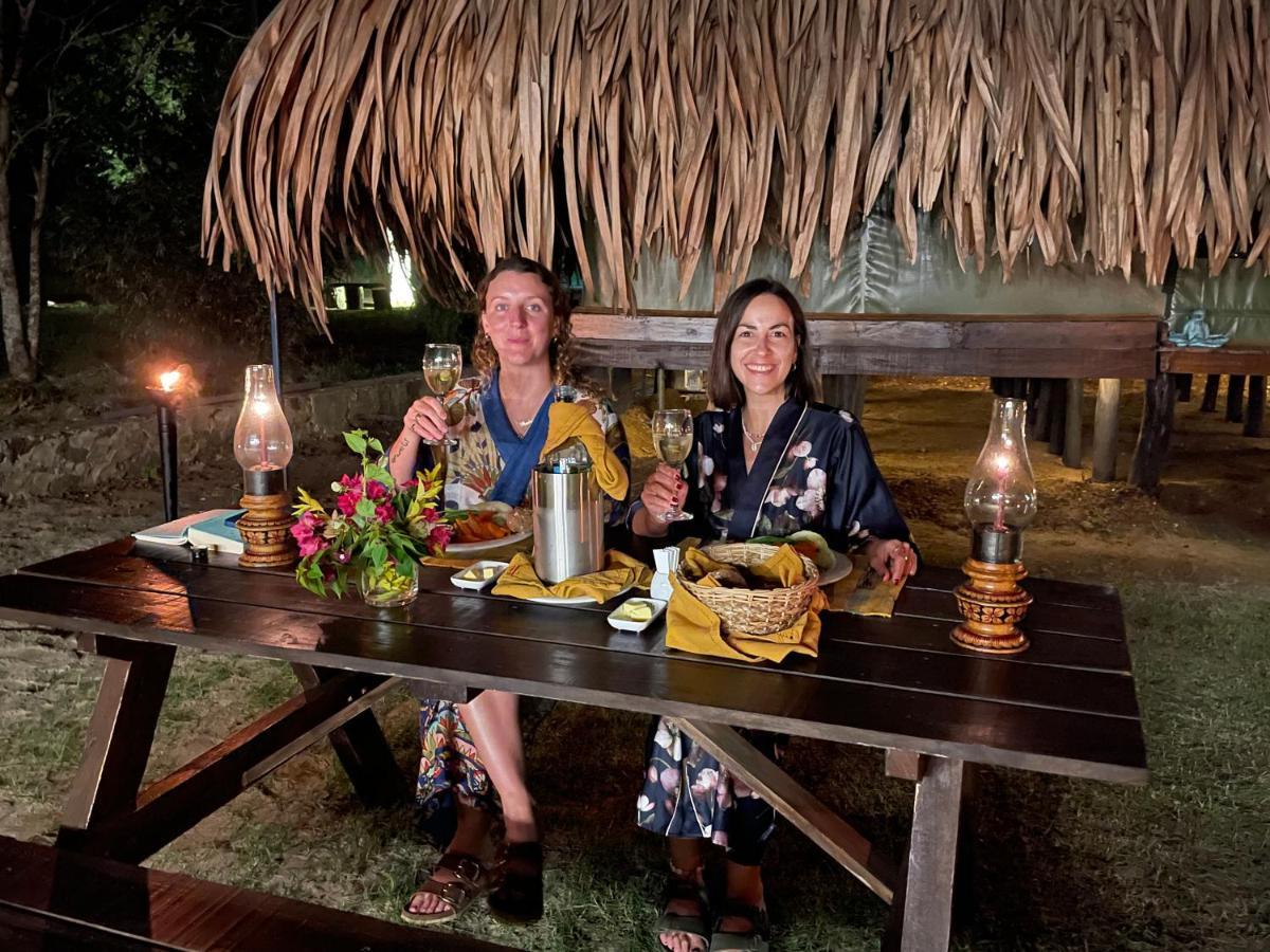 Yala Lake View Cabanas Tissamaharama Ngoại thất bức ảnh